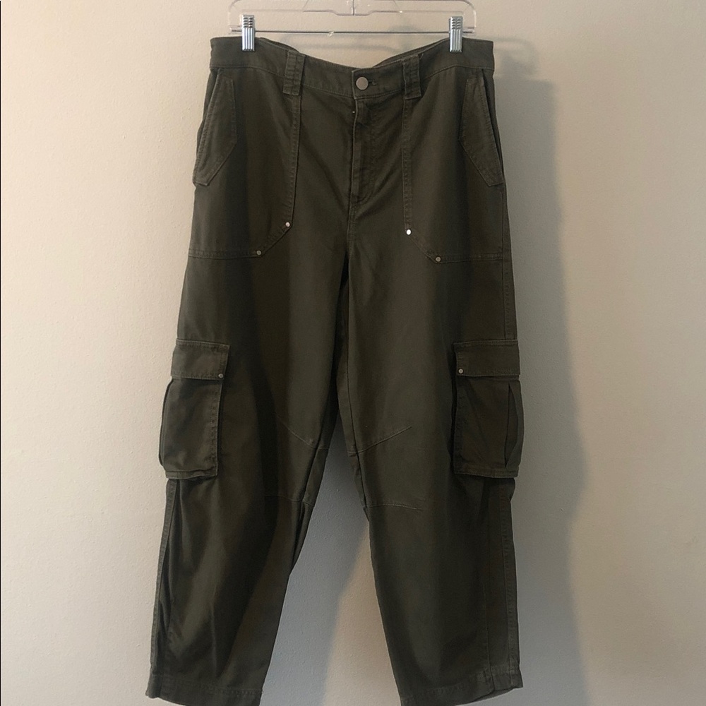Loft Pants - Picture 2 of 5